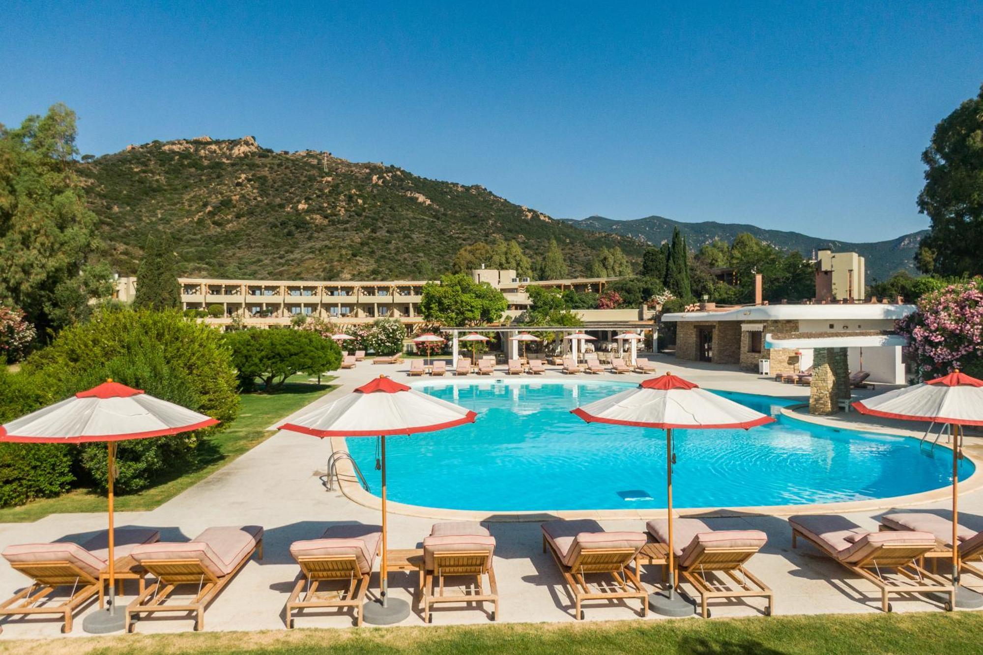 Is Molas Resort Pula Bagian luar foto